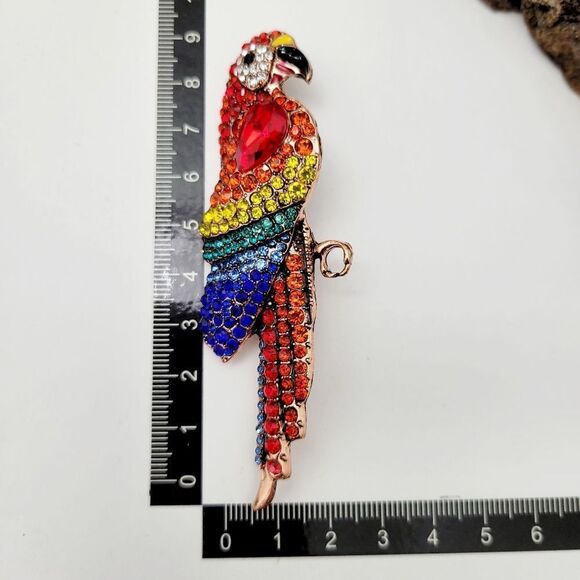 Brand New Gold Tone Rainbow Parrot Rhinestone Brooch Pin - Picture 8 of 8